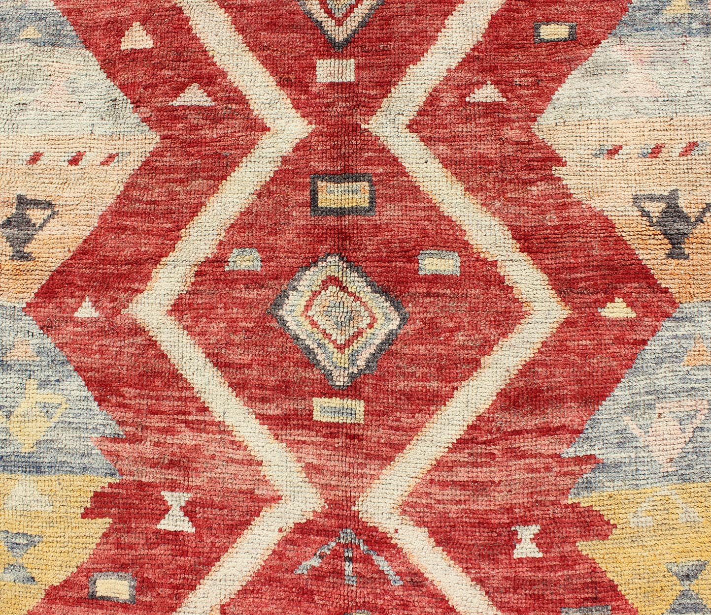 Antique Oushak Rug - ENC-92044 | Oushak - 5'6" x 7'0" | Wool  - Medallion - Pile, Origin Turkey, Circa: 1920